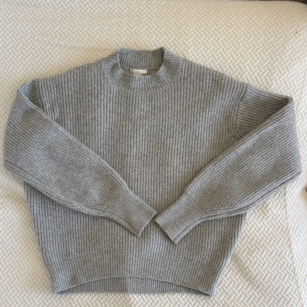 H&M Light Gray Crewneck Sweater